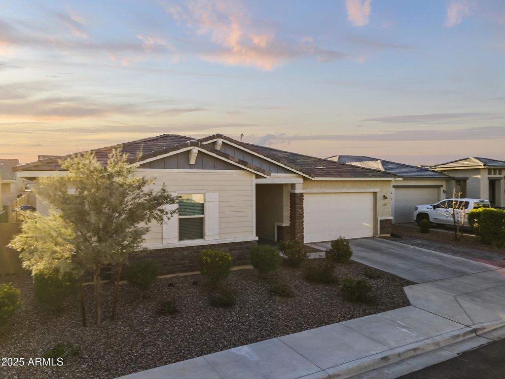 Photo of 5128 N 183rd Drive, Litchfield Park, AZ 85340 (MLS # 6912841)