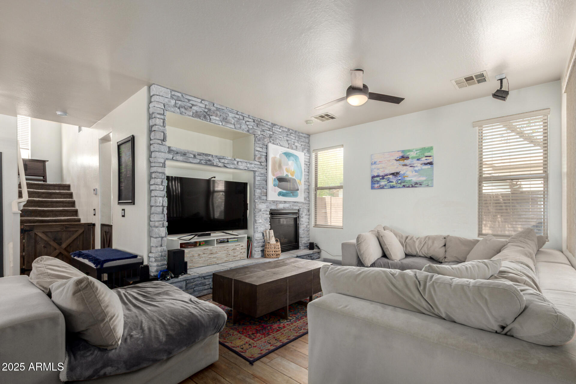 1835 S ROCKWELL Street