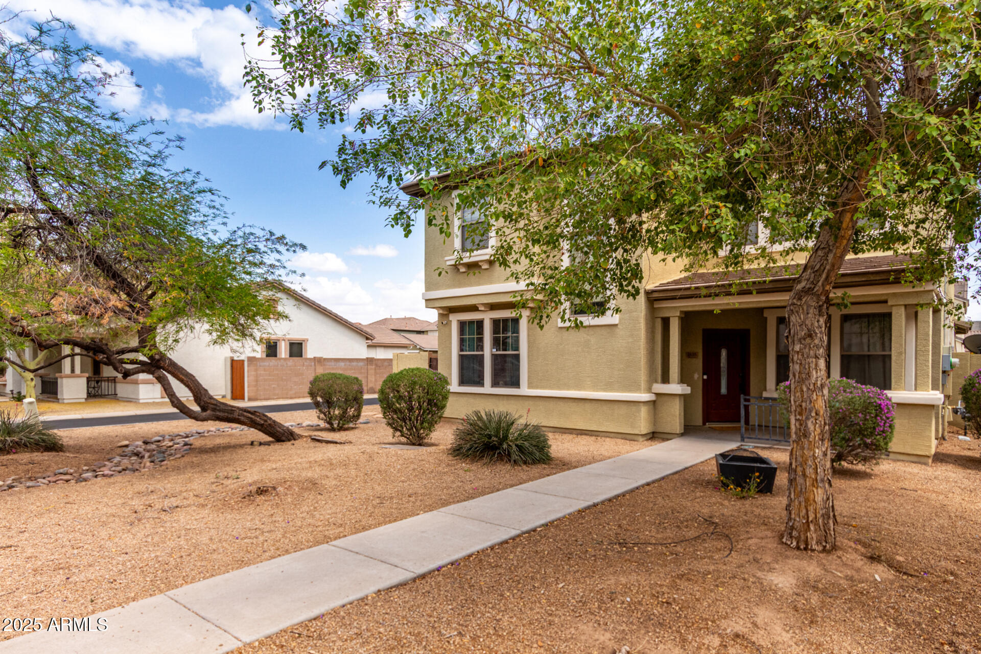 1835 S ROCKWELL Street