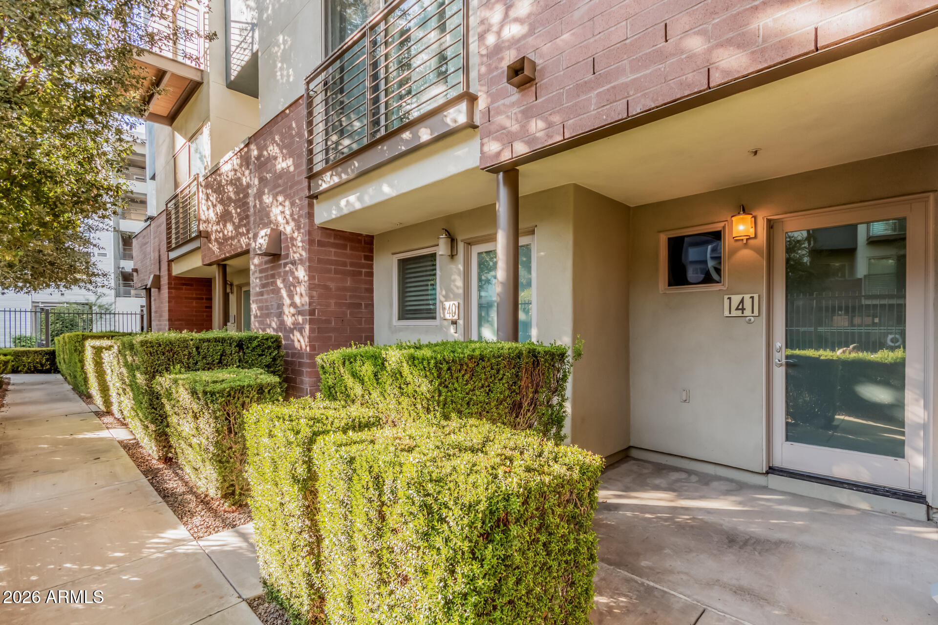 525 W LAKESIDE Drive 141