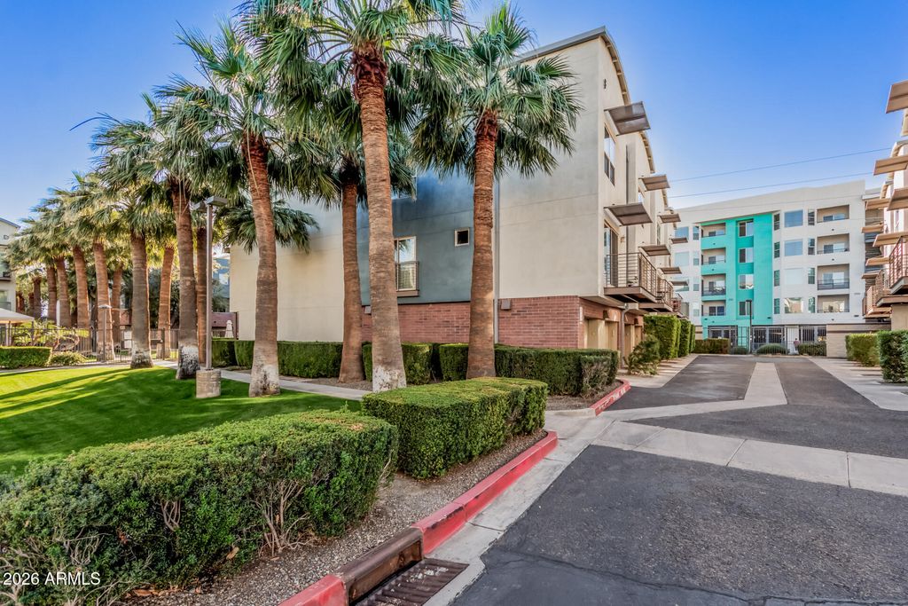 Photo of 525 W Lakeside Drive #141, Tempe, AZ 85281 (MLS # 6963165)