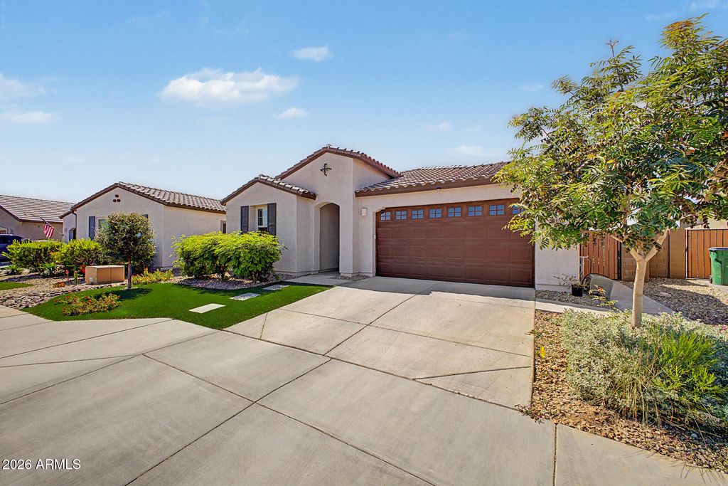 Photo of 19155 W Hazelwood Street, Litchfield Park, AZ 85340 (MLS # 7020010)