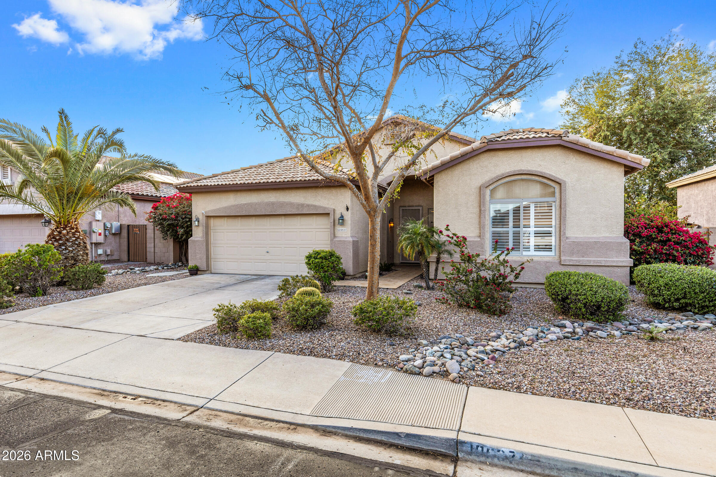 10537 E FORGE Avenue