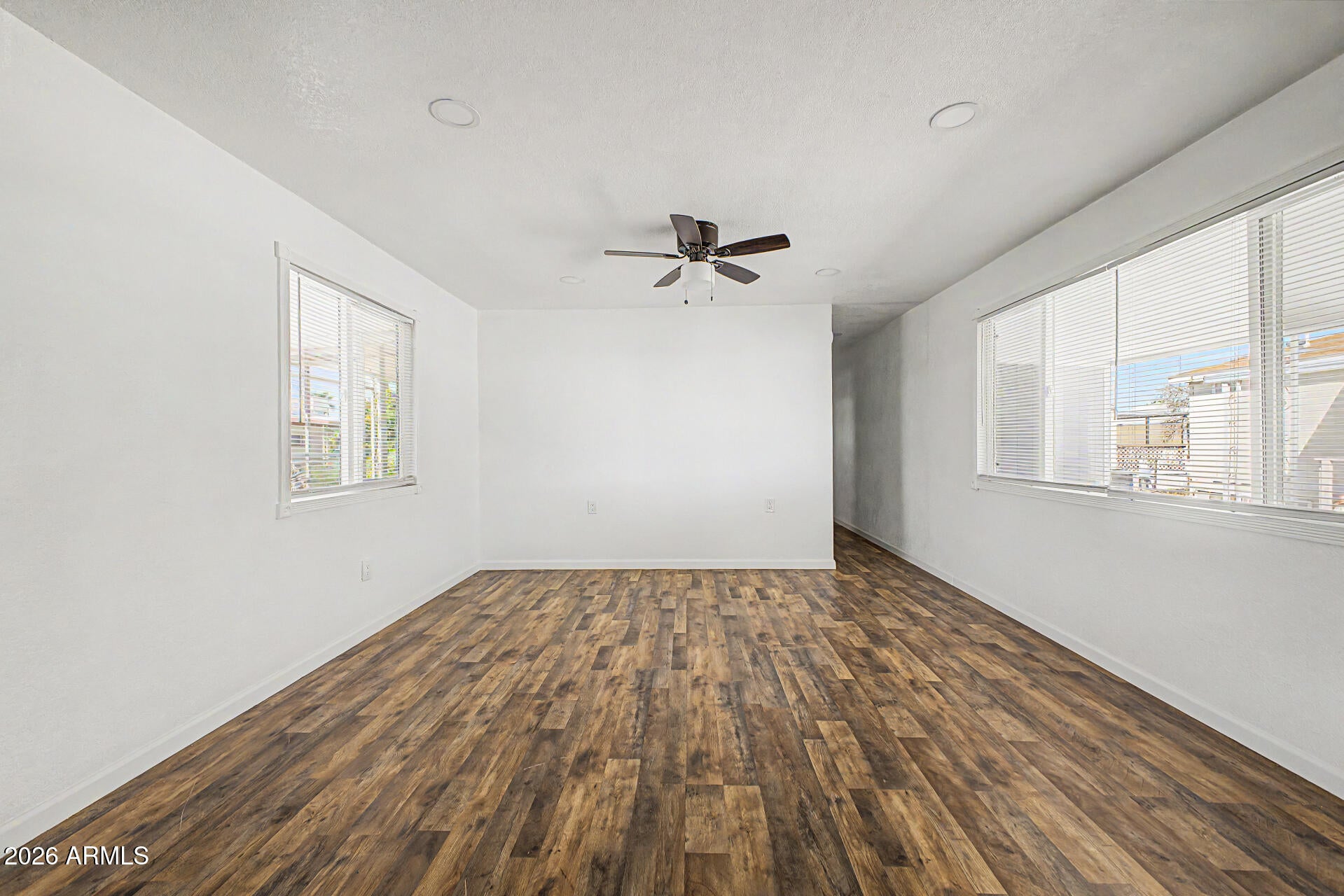 2650 W UNION HILLS Drive 44