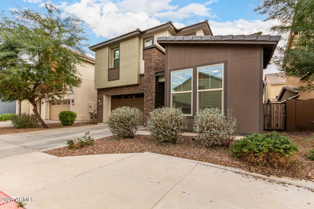 Photo of 767 W Browning Place, Chandler, AZ 85286 (MLS # 6973116)
