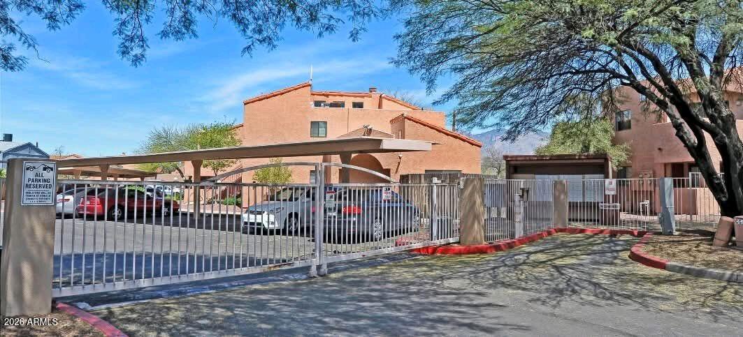 COPPER STAR CONDOS - Residential