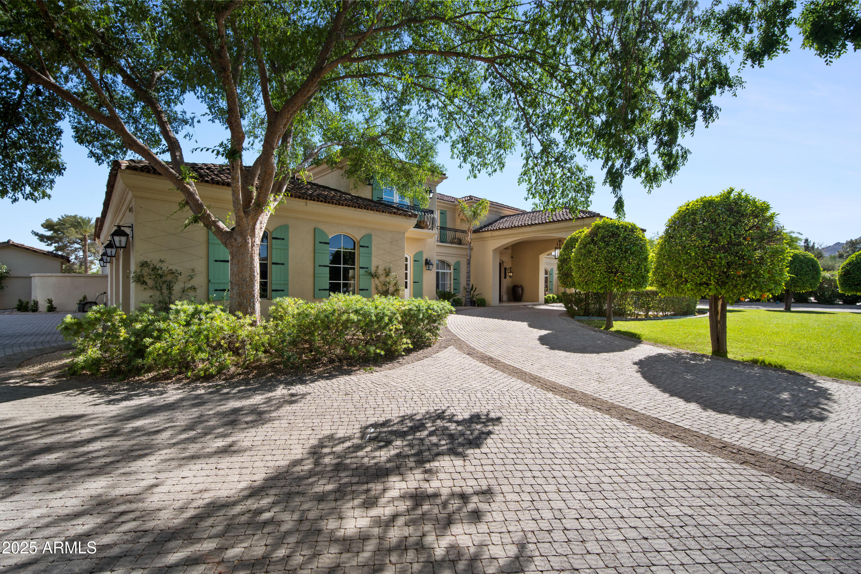 6997 E PARADISE RANCH Road
