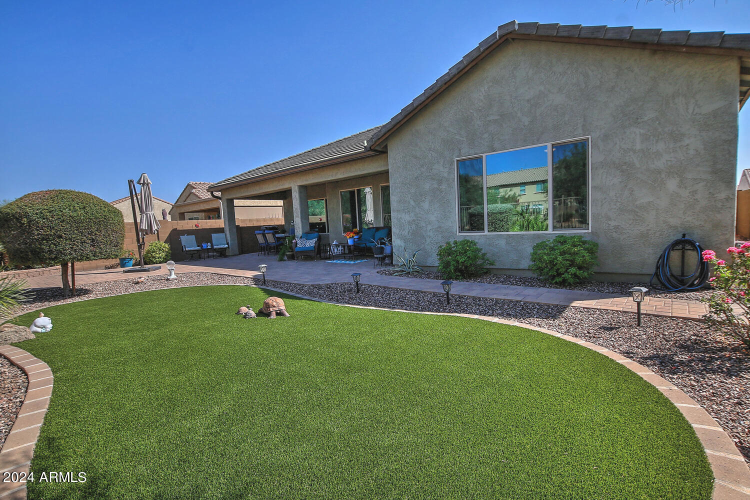 6688 W DESERT BLOSSOM Way