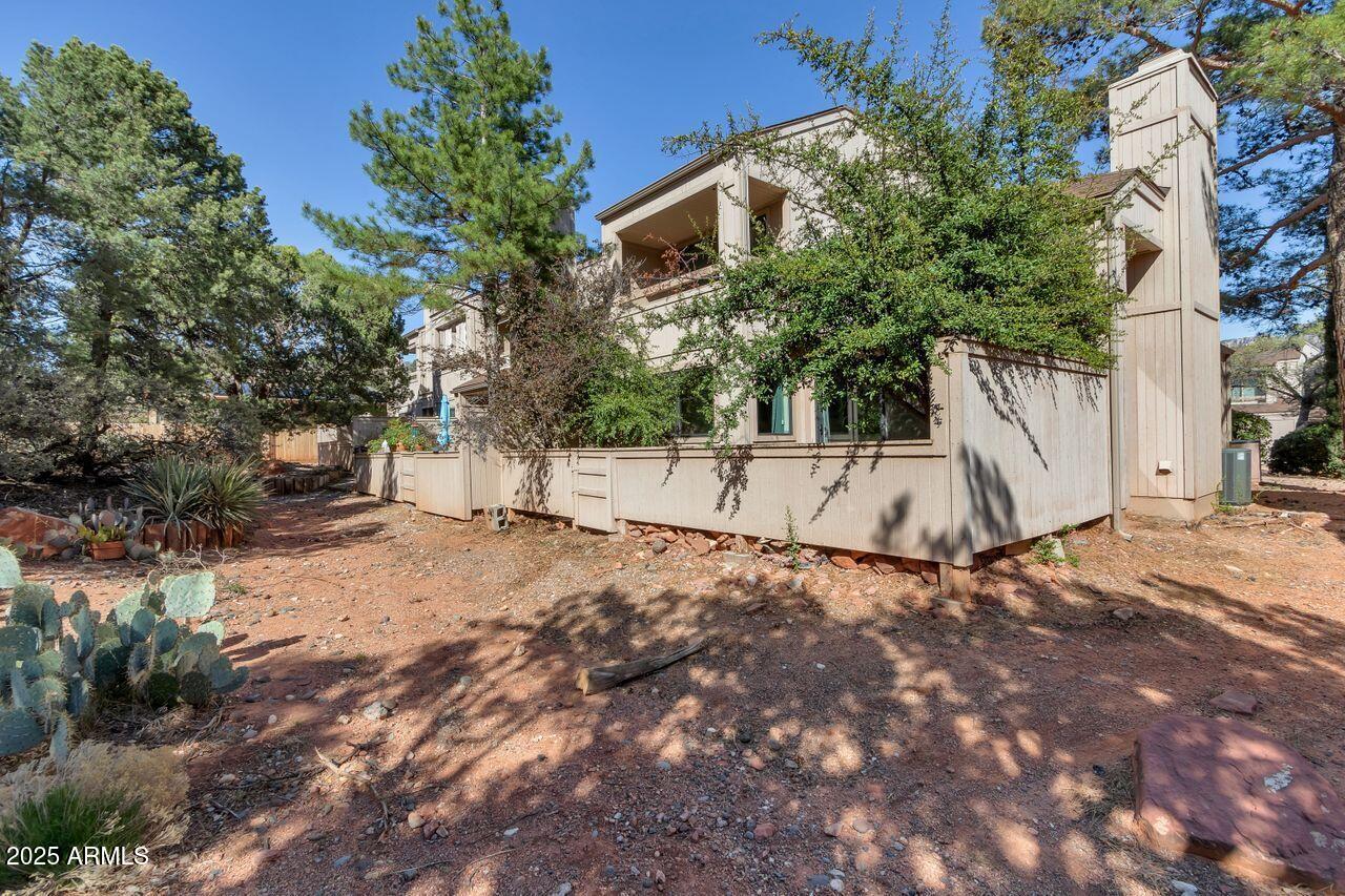 1380 VISTA MONTANA Road 22