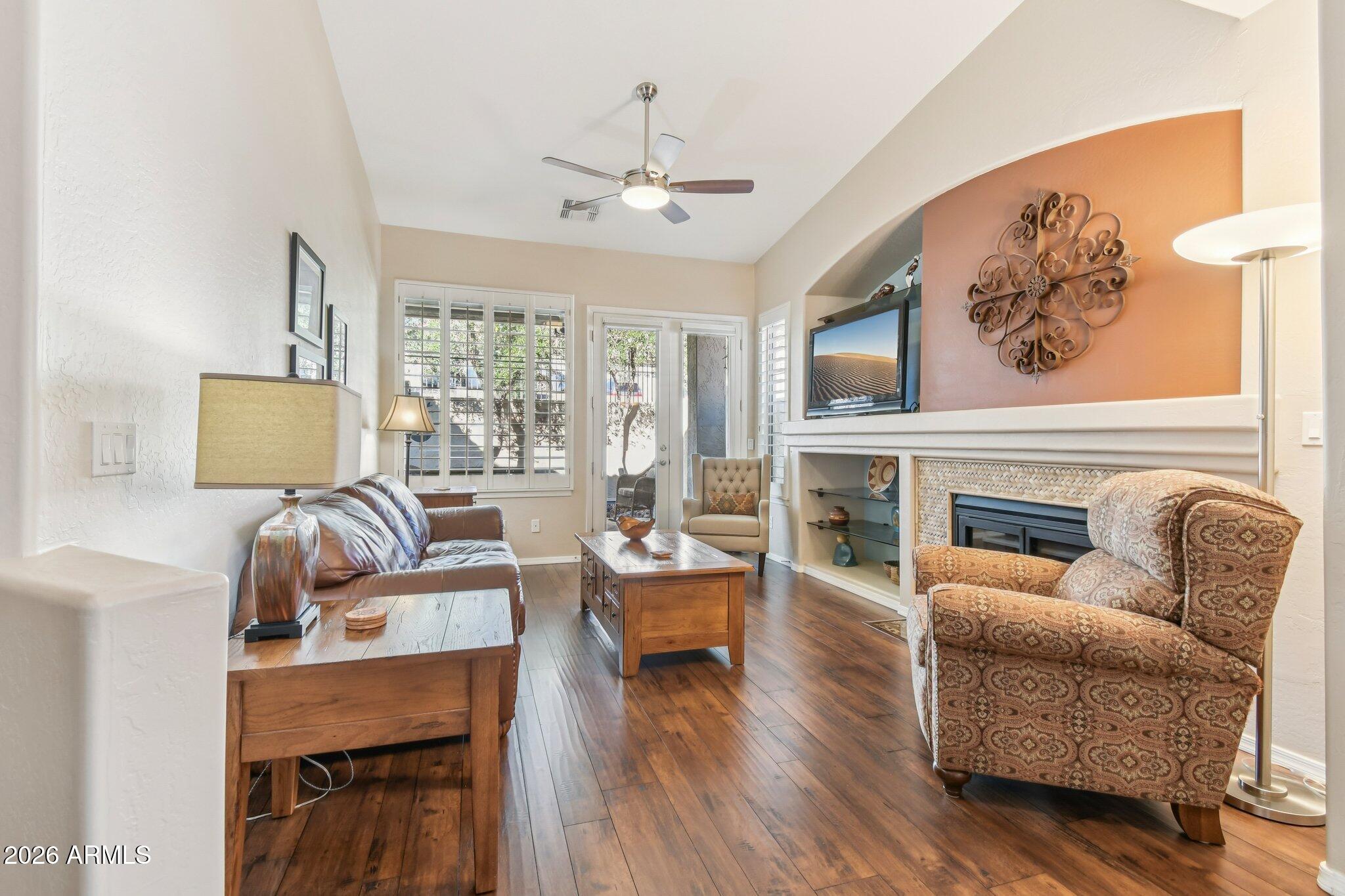 1024 E FRYE Road 1039