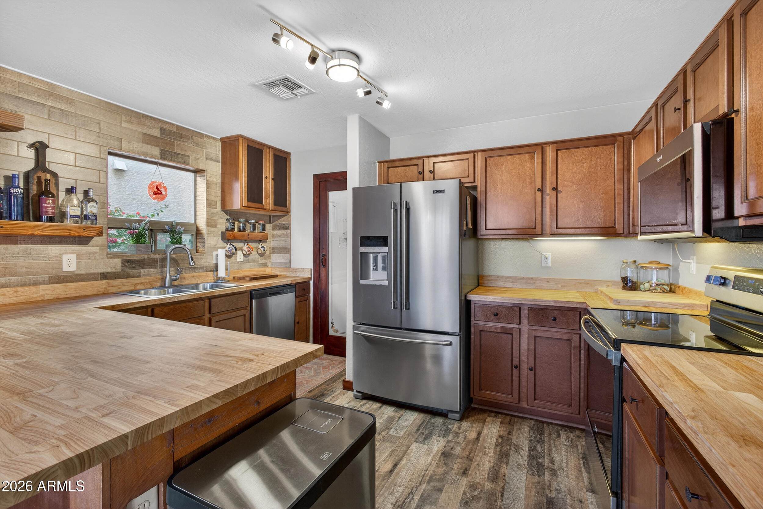 20594 N TAMMY Street