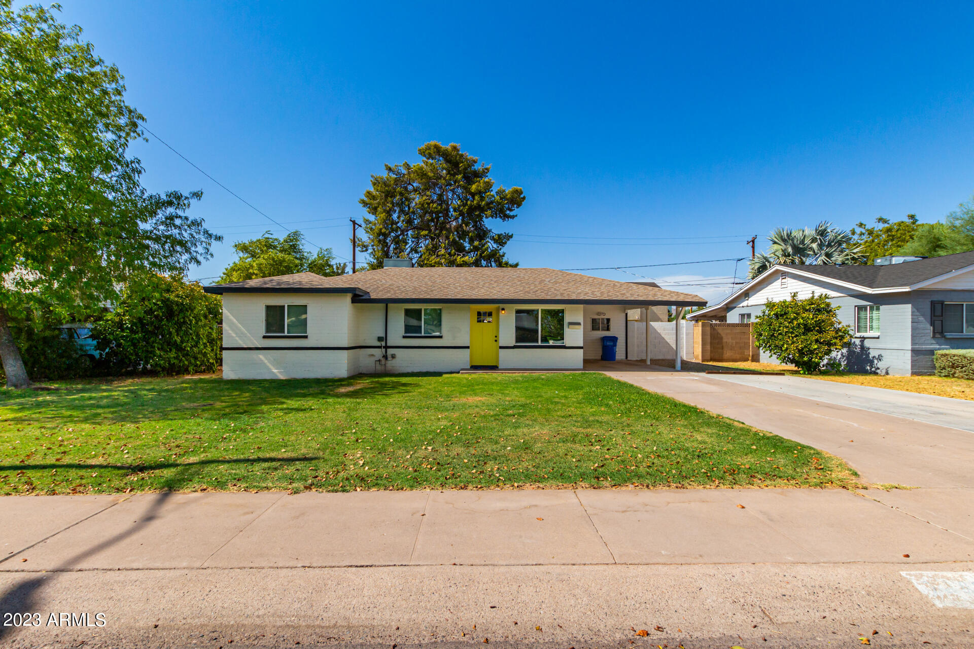 Photo 1 of 15 of 2448 E MEADOWBROOK Avenue house