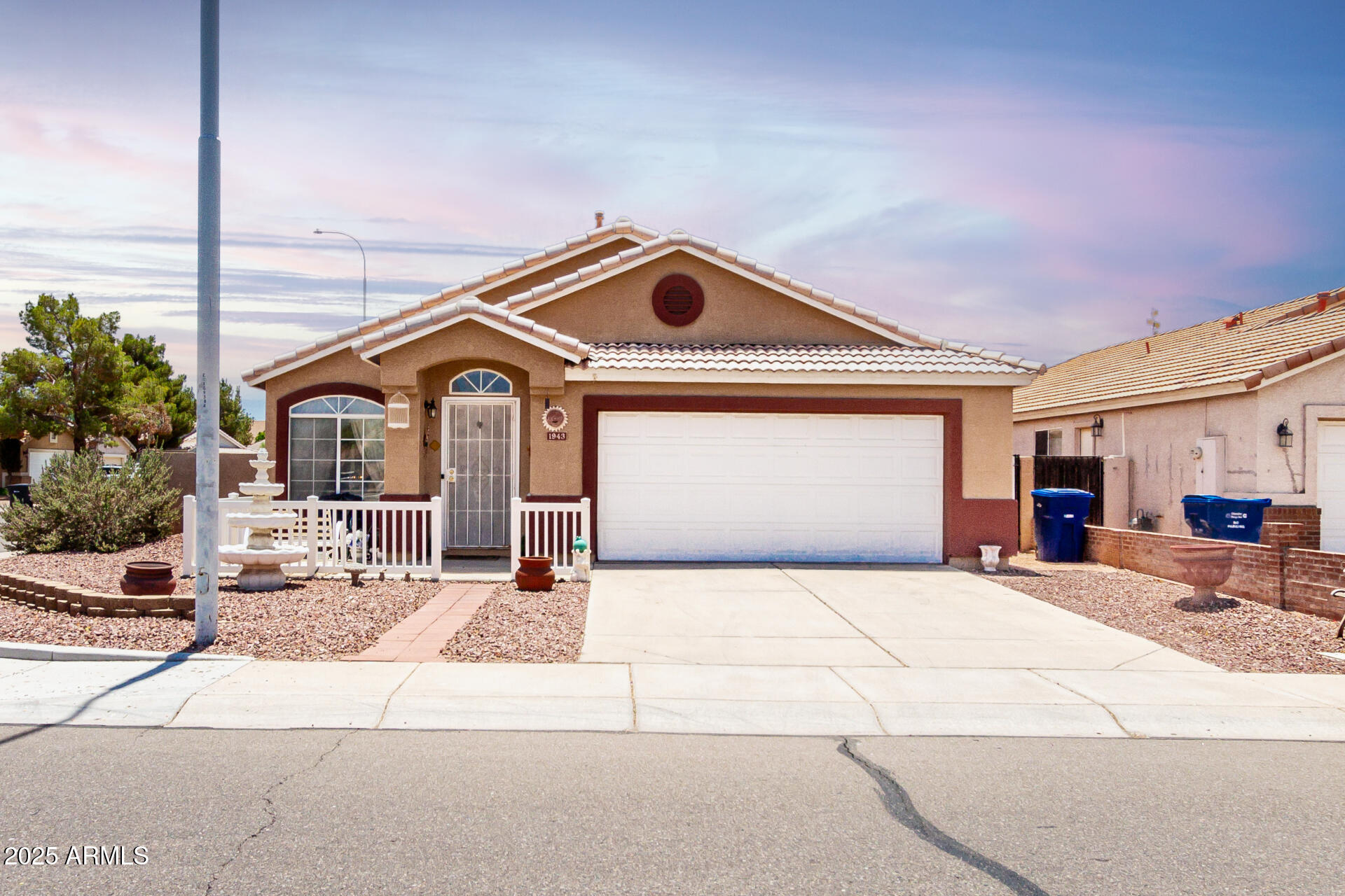 1943 E SAN TAN Street