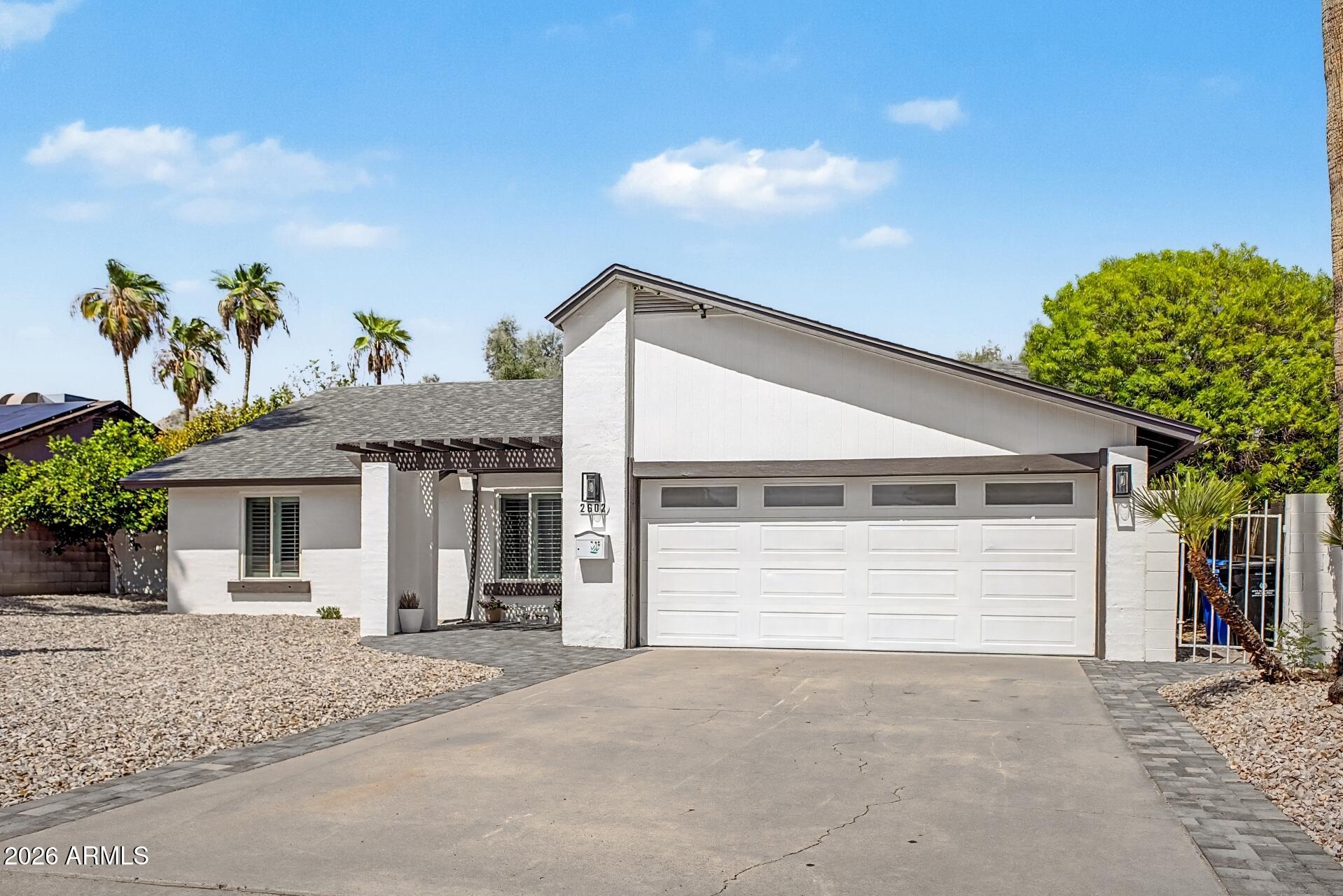 2602 E LARKSPUR Drive