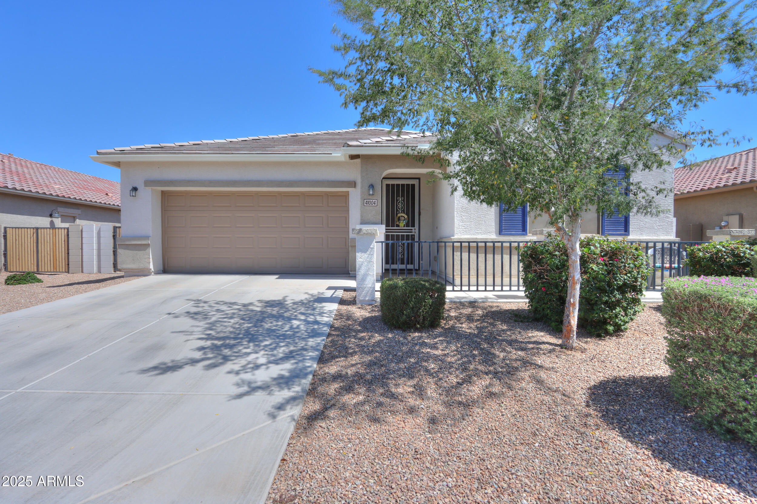 Homes 1 41004 W CRANE Drive