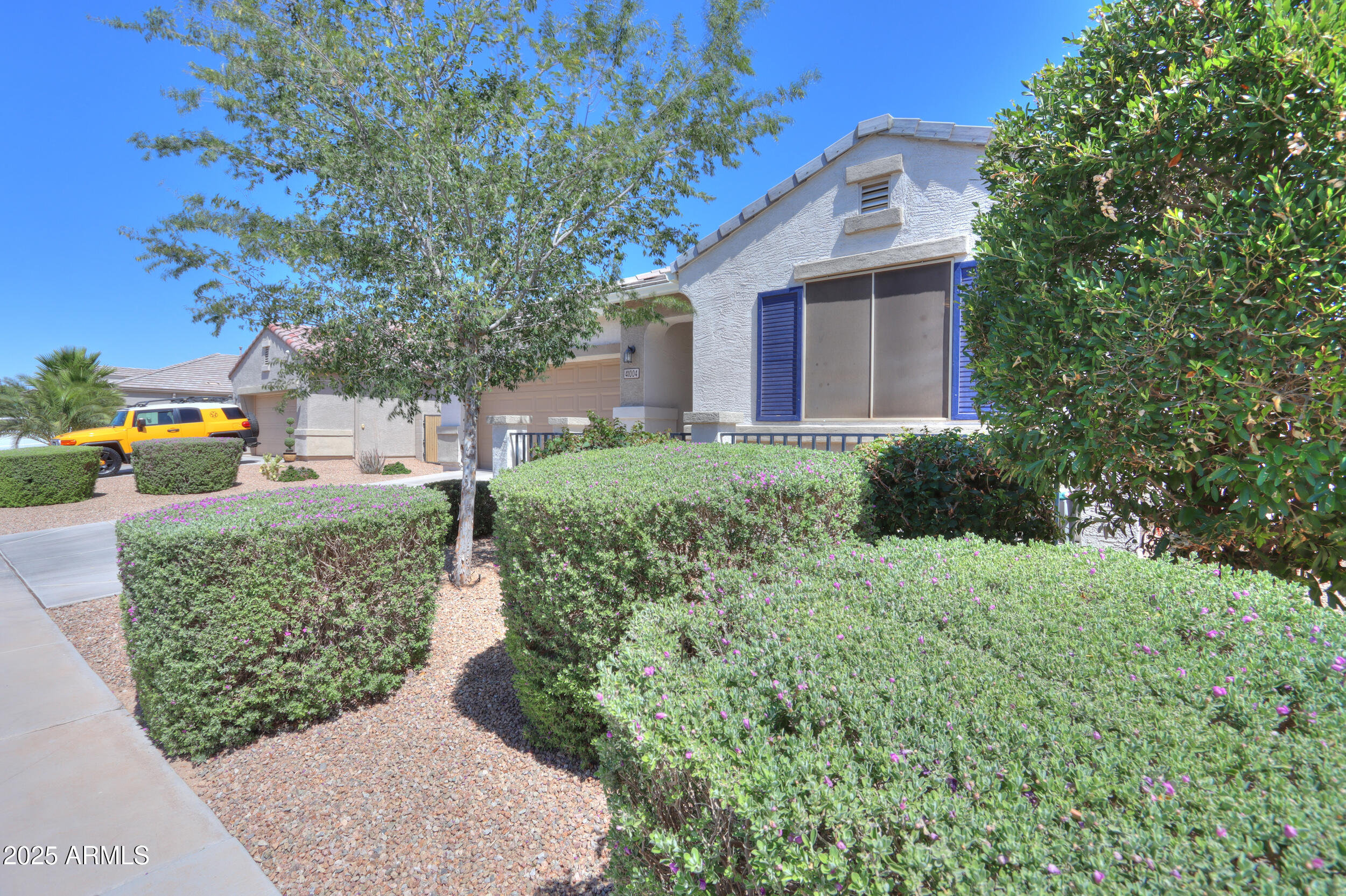 Homes 3 41004 W CRANE Drive