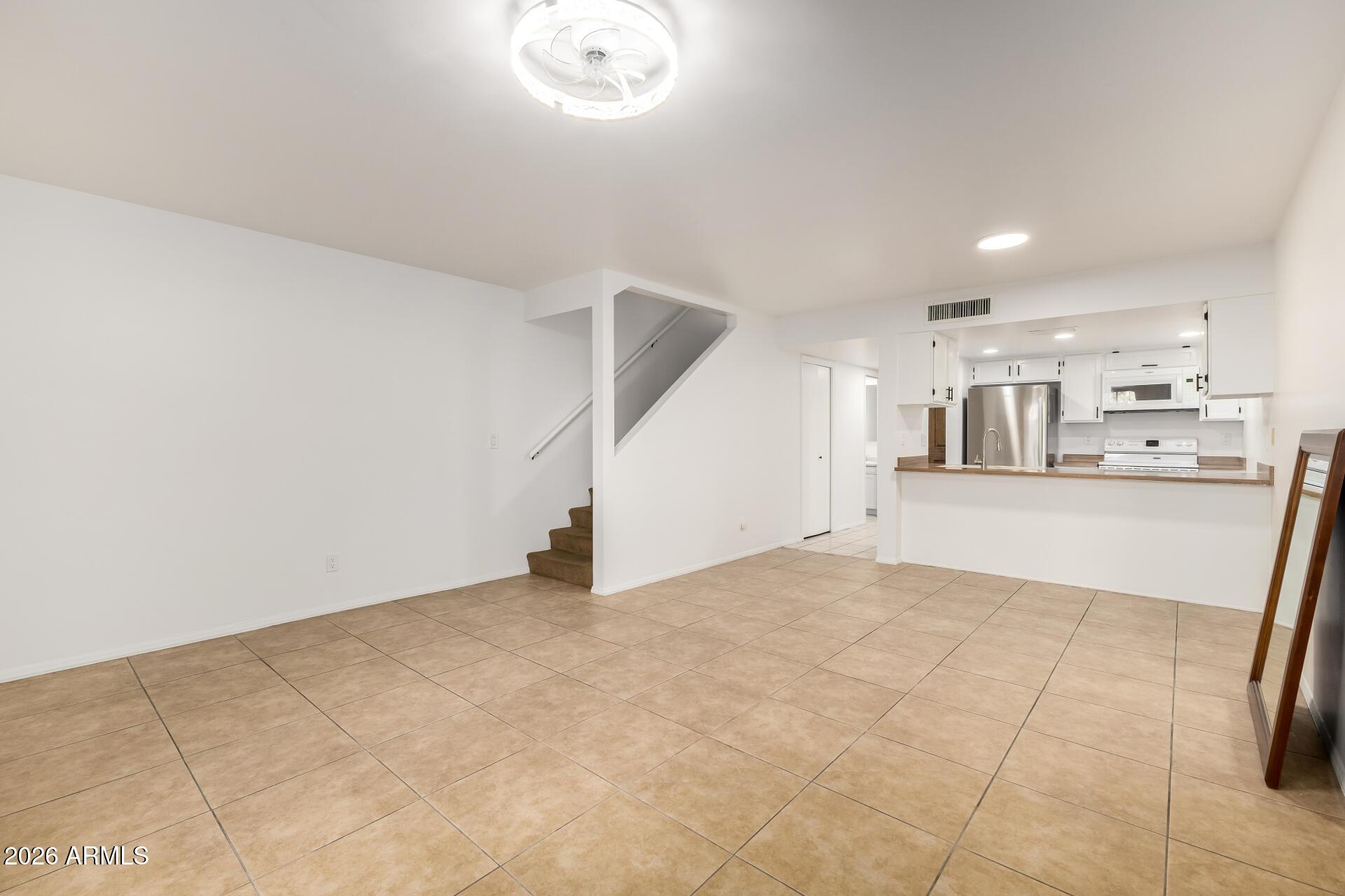 3030 N Hayden Road Unit 13