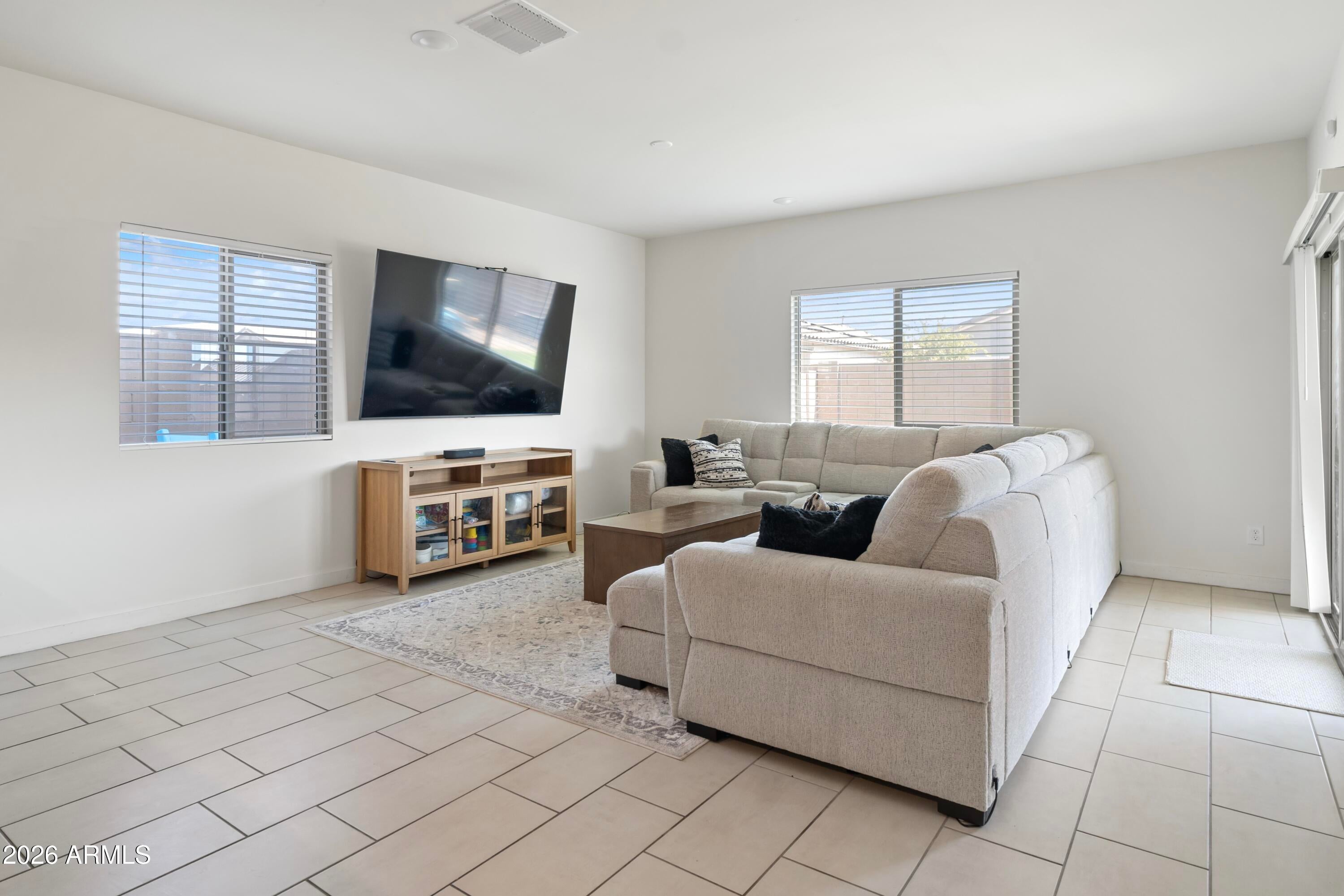 35391 W SANTA MONICA Avenue