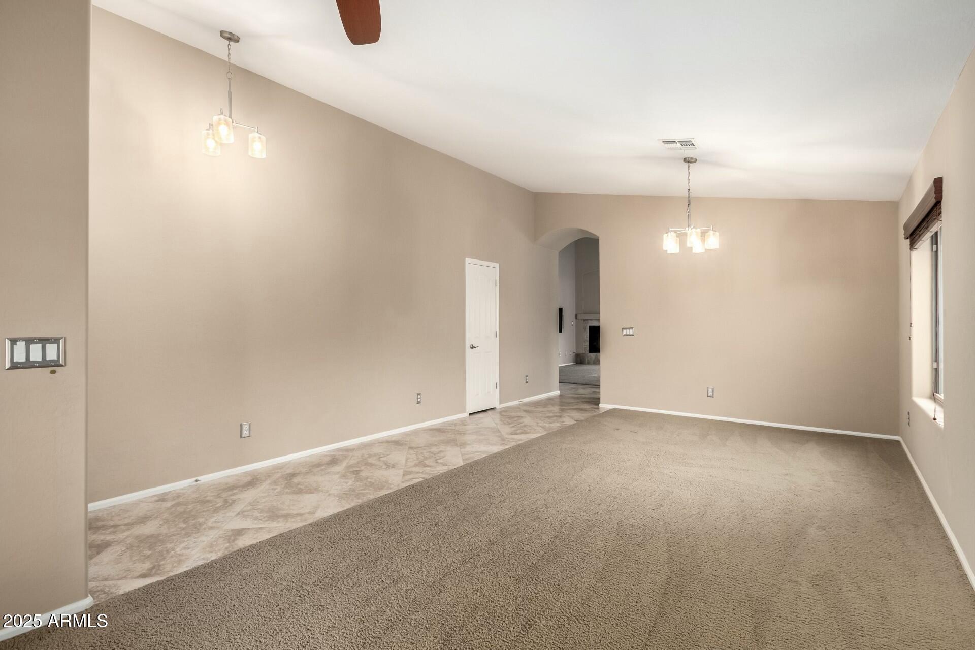 4433 W PHALEN Drive