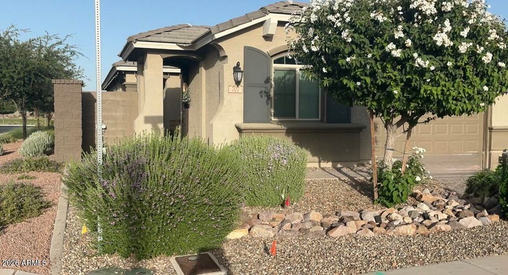 Photo of 707 N 152nd Drive, Goodyear, AZ 85338 (MLS # 7031125)