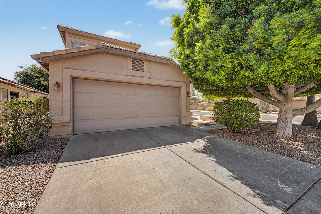 Photo of 18825 N 43rd Place, Phoenix, AZ 85050 (MLS # 7054156)
