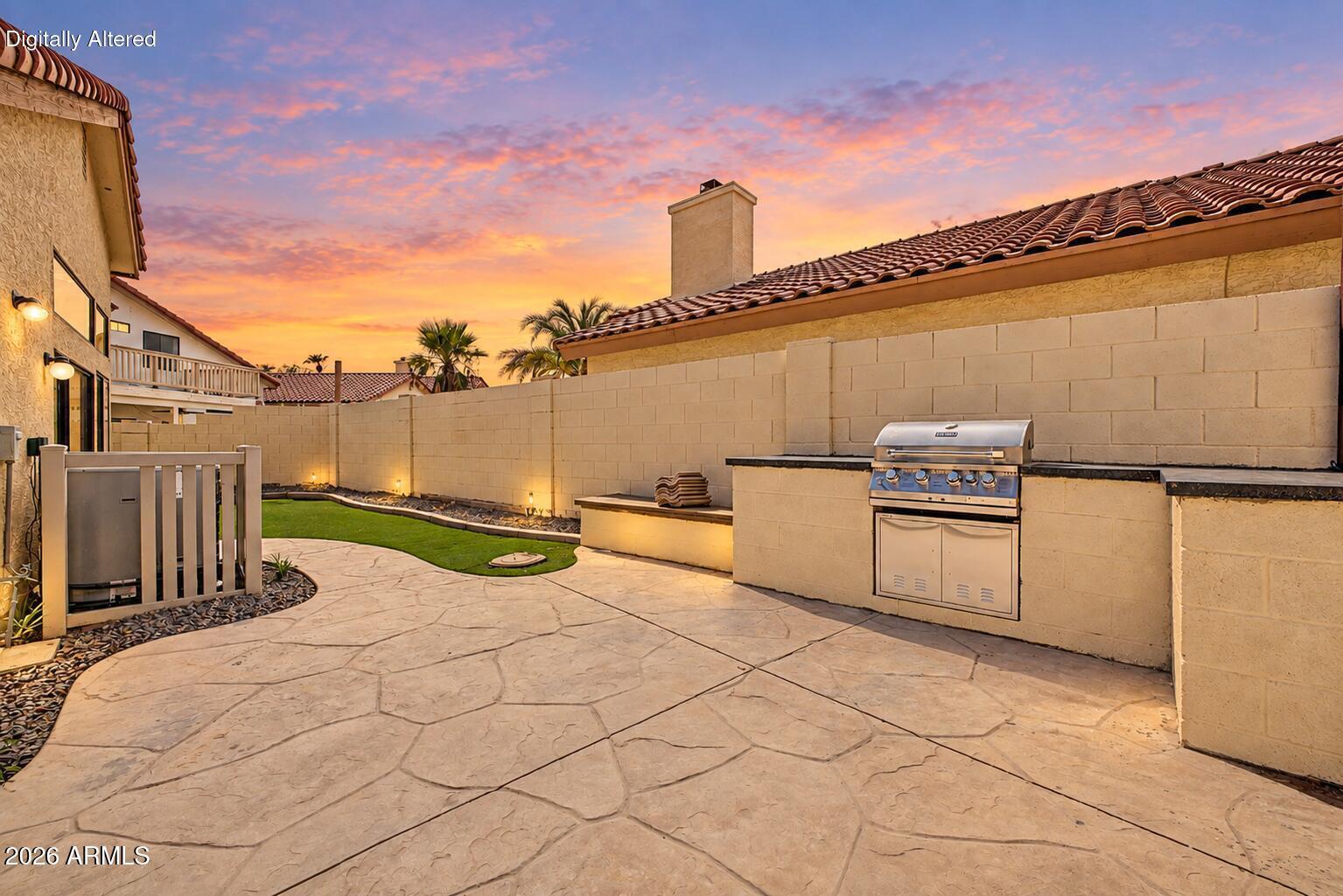11010 W CRIMSON Lane