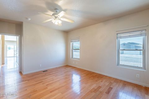 listing image 90