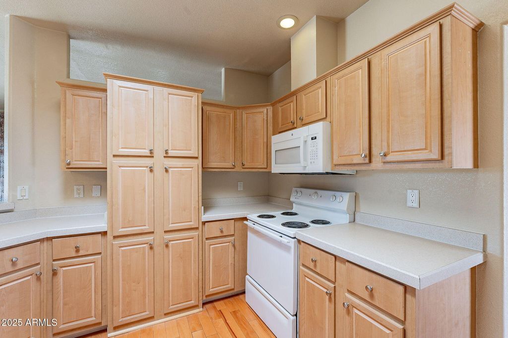 listing image 86