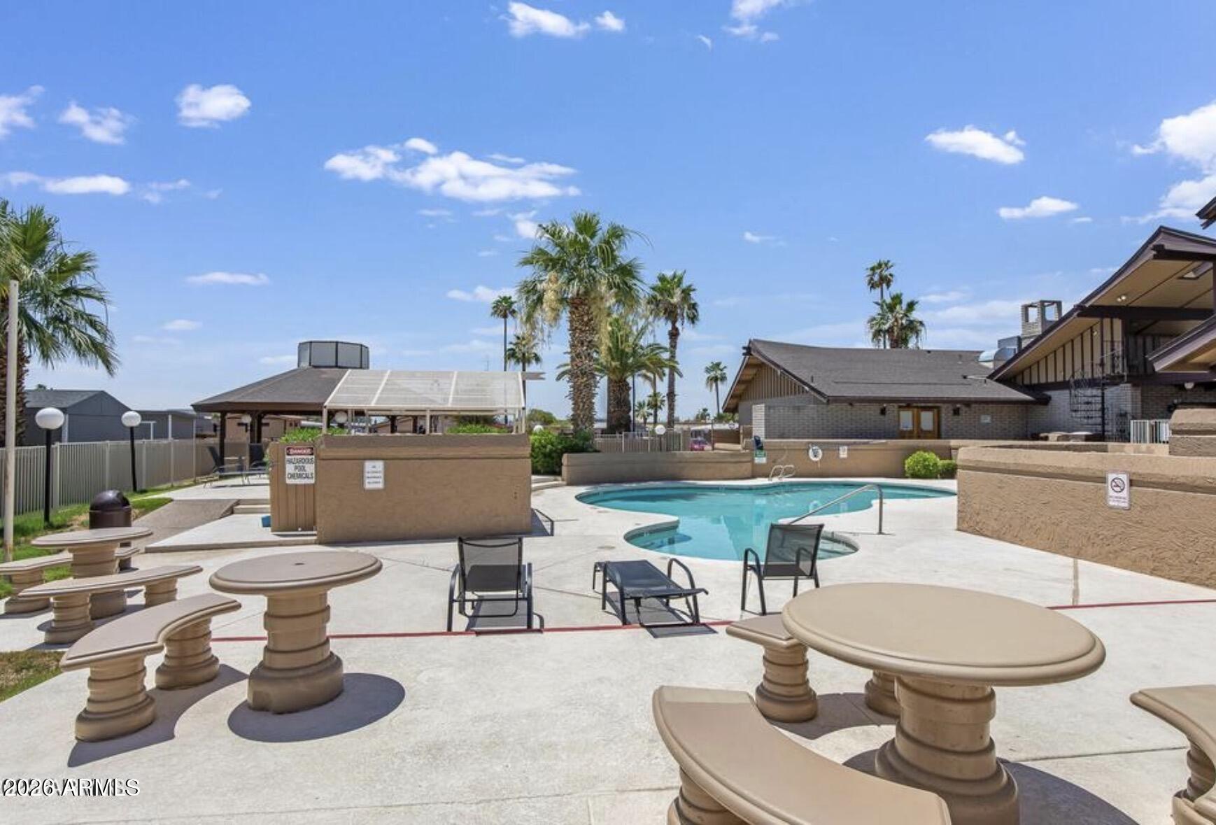 Peoria Polynesian Villiage - Residential