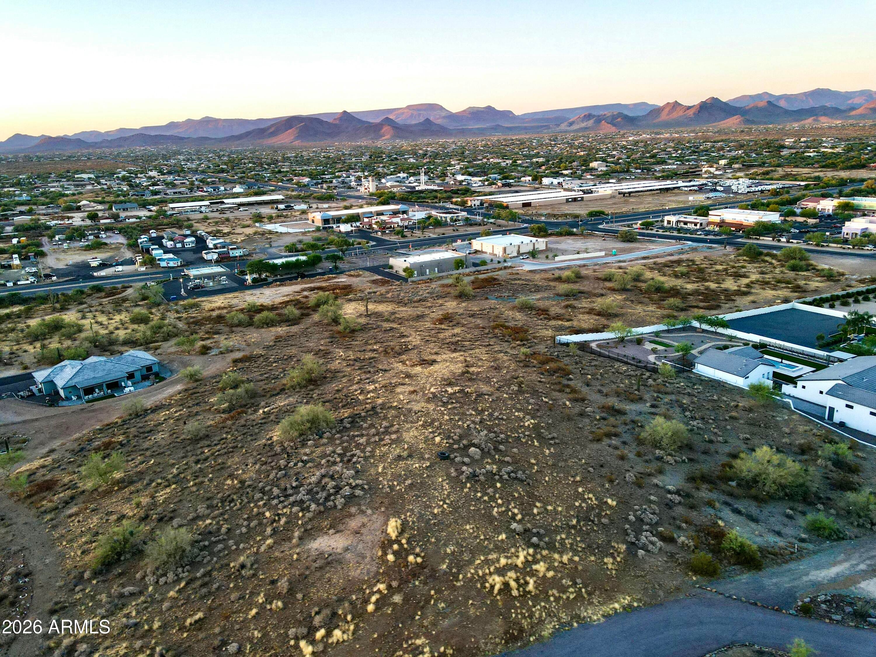 000 E Tumblewood Drive 5