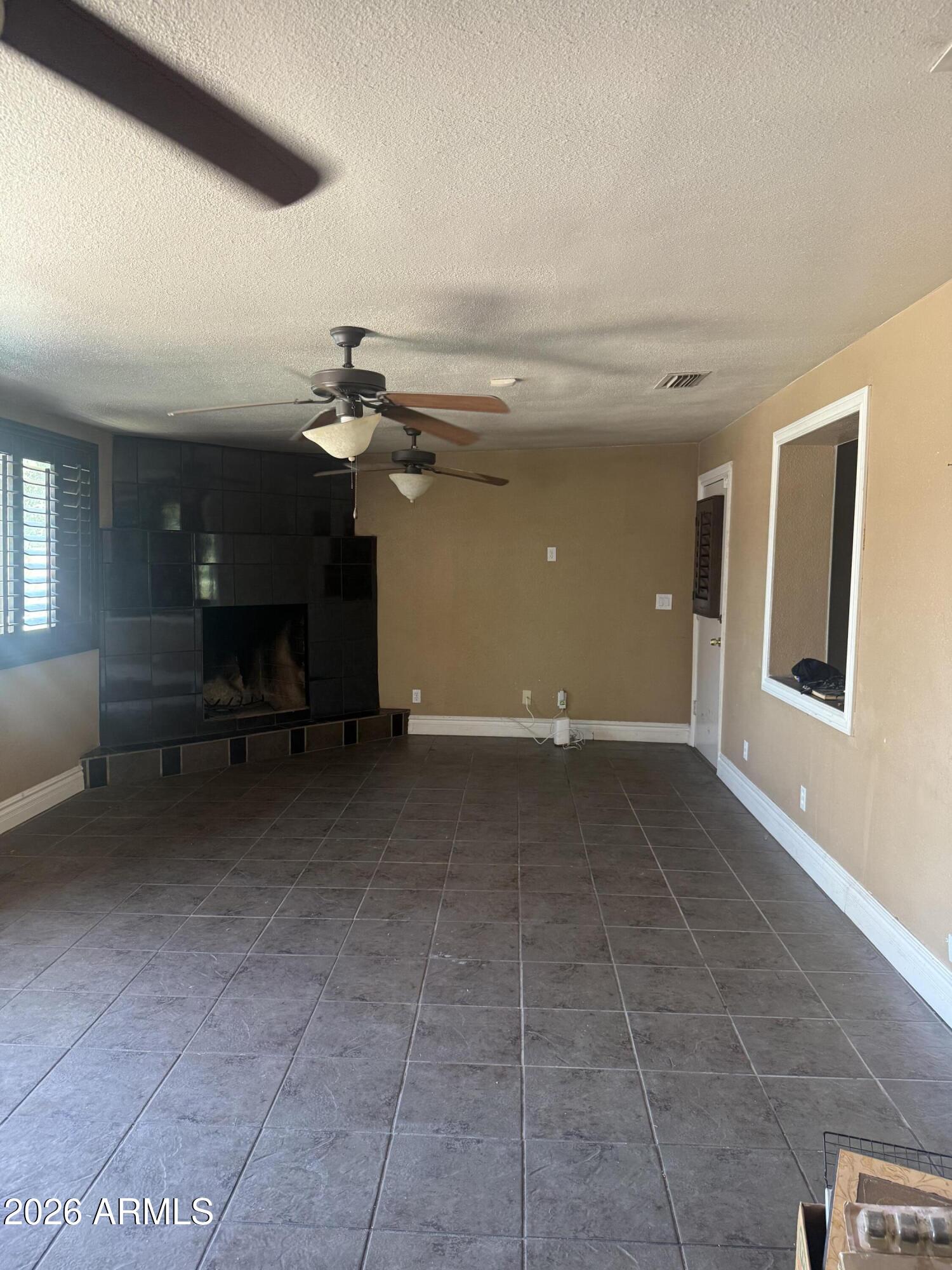 3112 W ACOMA Drive