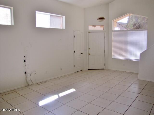 SIERRA SPRINGS - Residential Lease