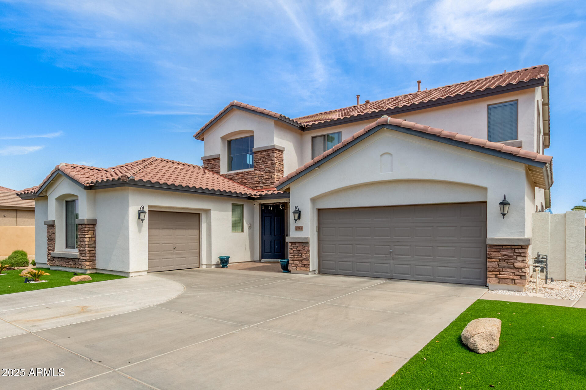 6745 S RACHAEL Way