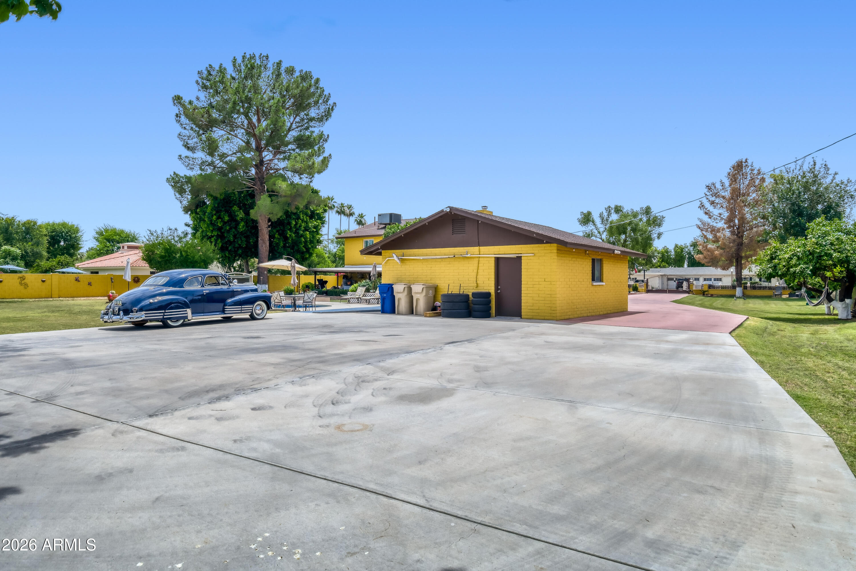 THUNDERBIRD ACRES 1 - Residential