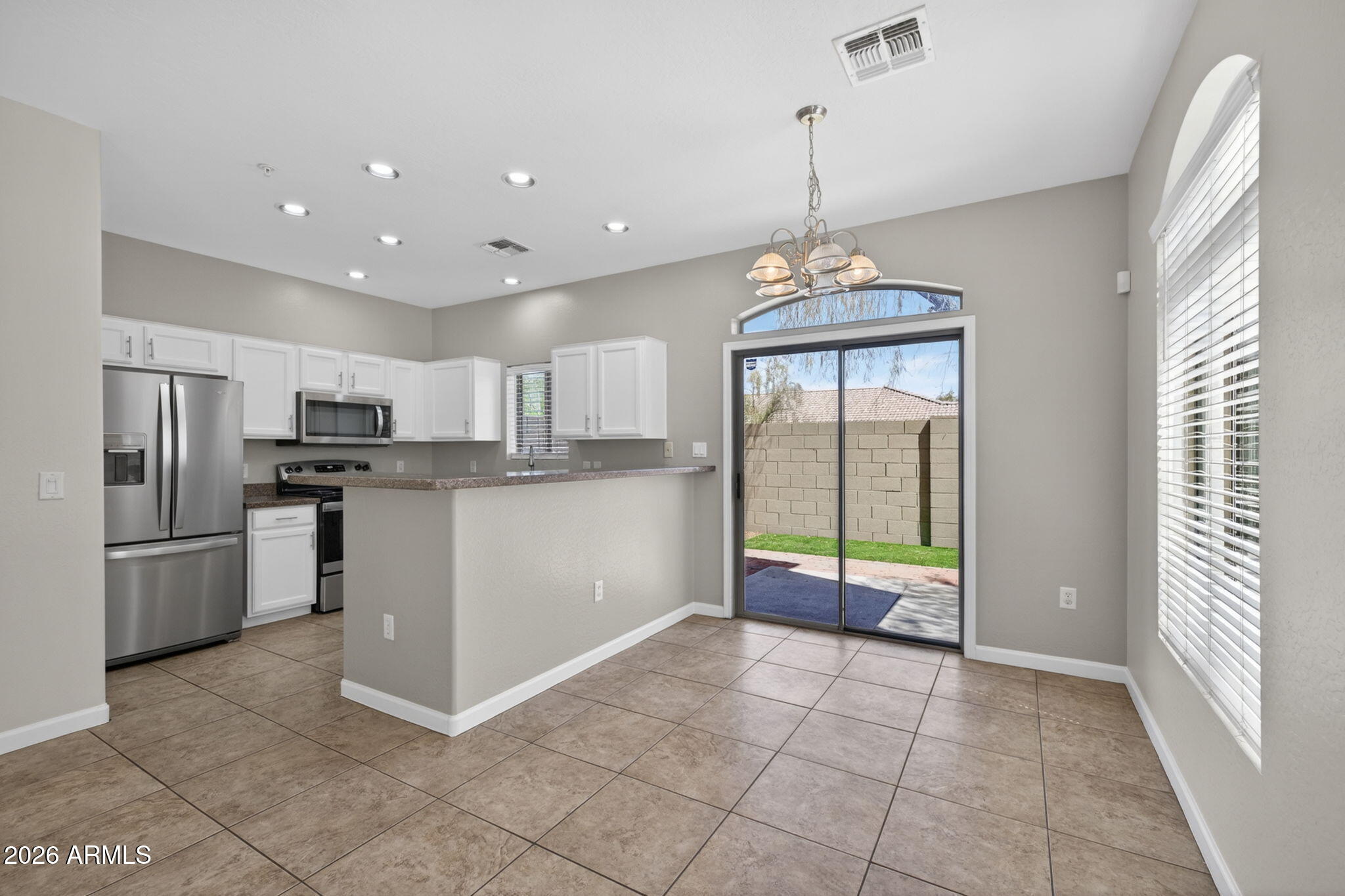2150 E BELL Road 1136