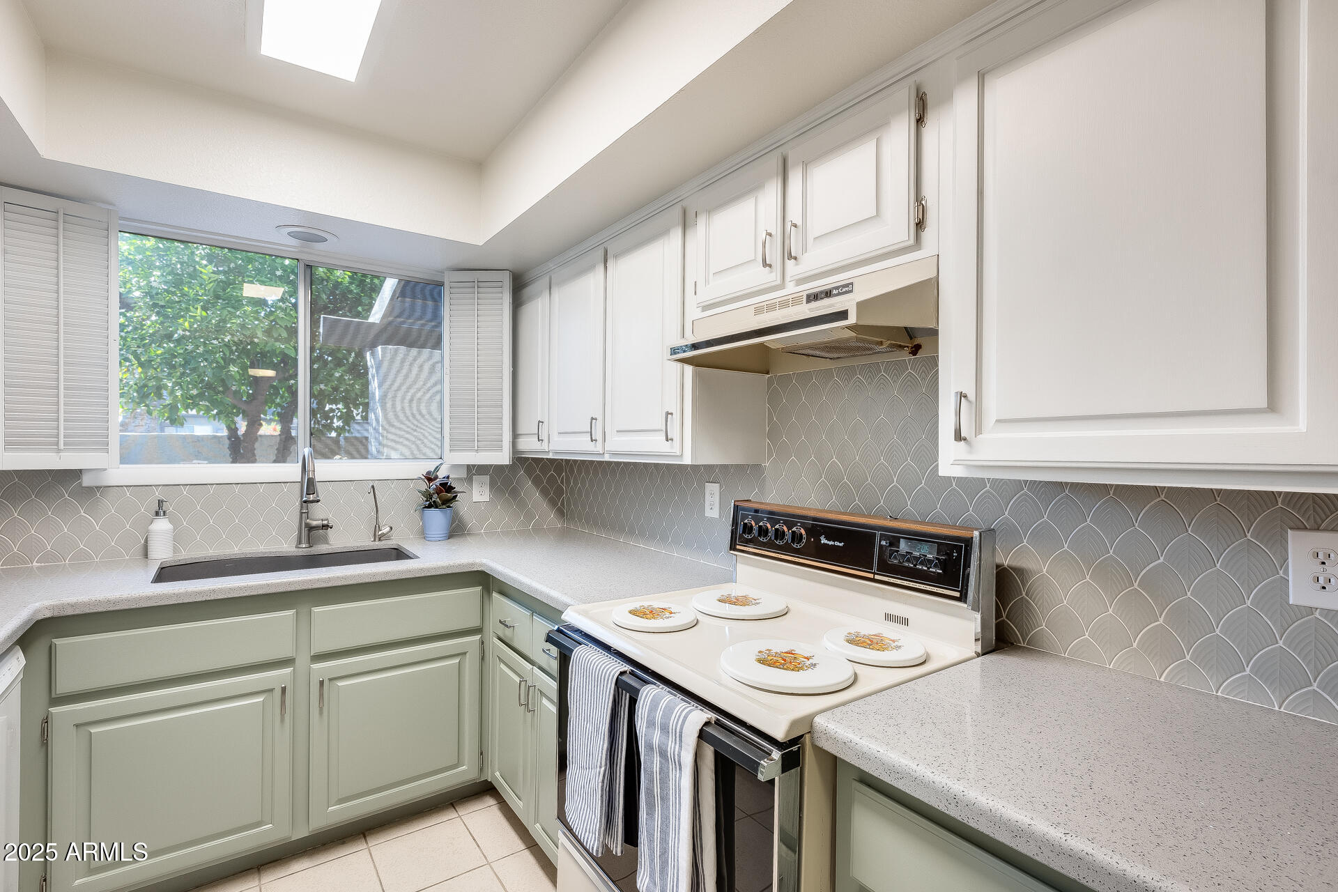 2338 W LINDNER Avenue 22