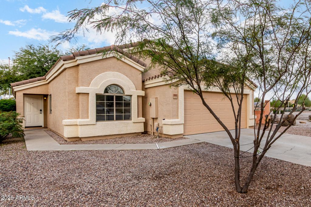 Photo of 2097 N Pine Place, Casa Grande, AZ 85122 (MLS # 6950196)