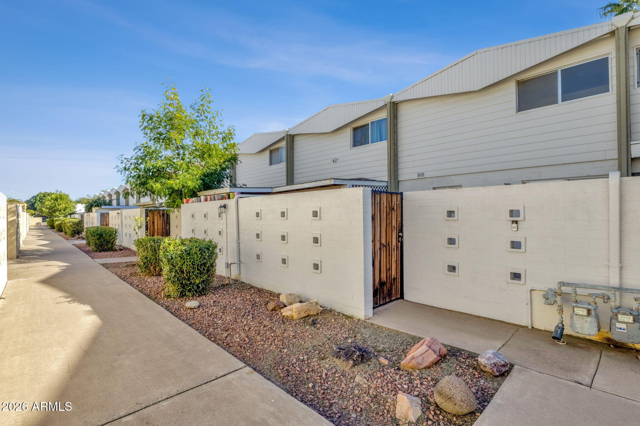 SCOTTSDALE EAST - Residential