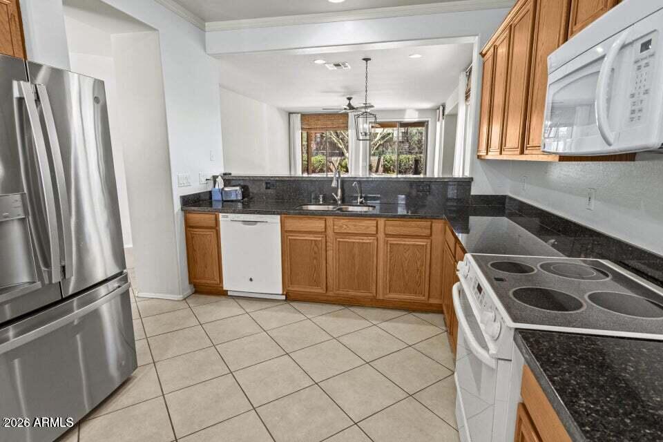 3326 W HEMINGWAY Lane