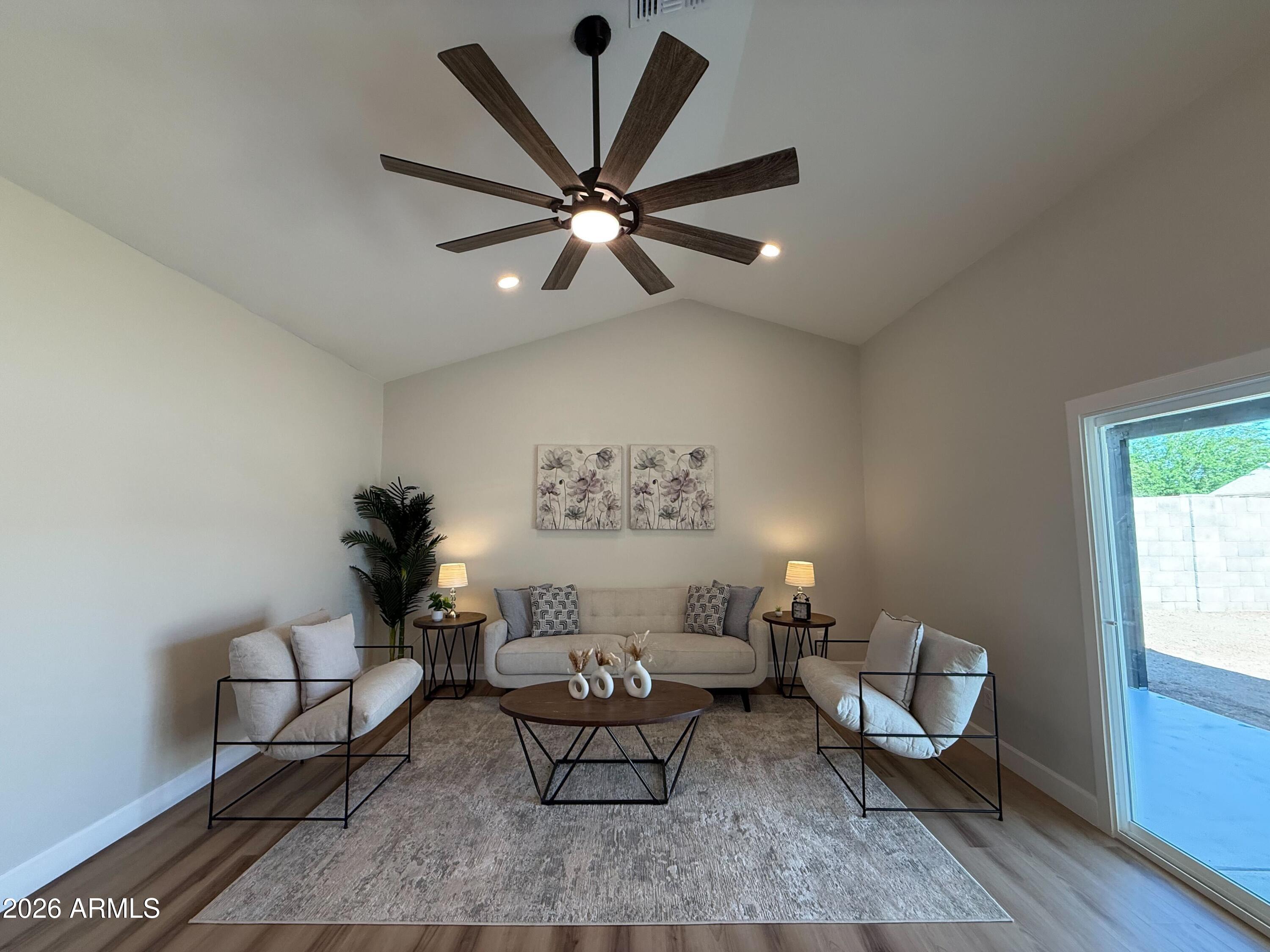 6852 W TURQUOISE Avenue