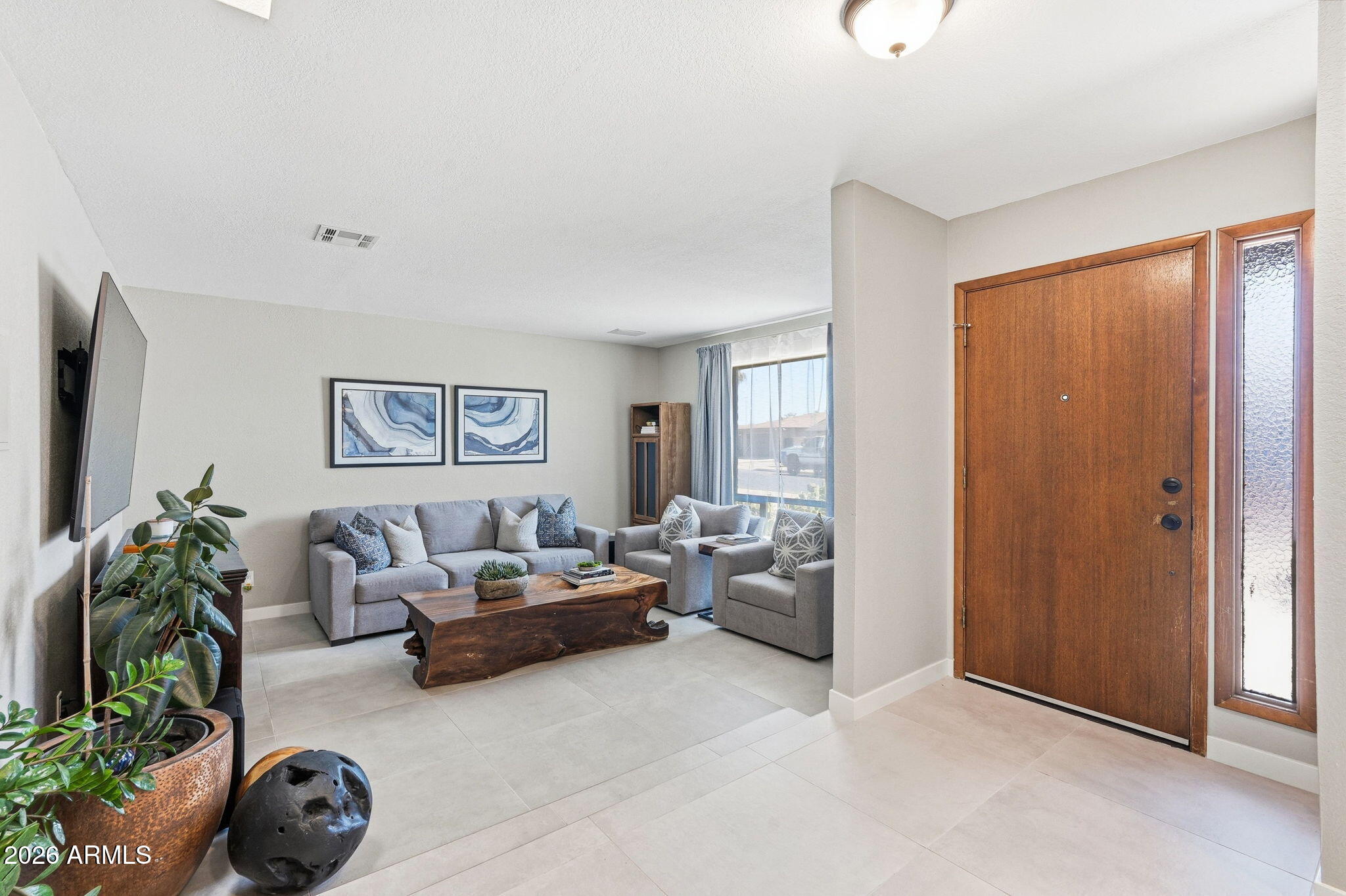 1658 S Sycamore --