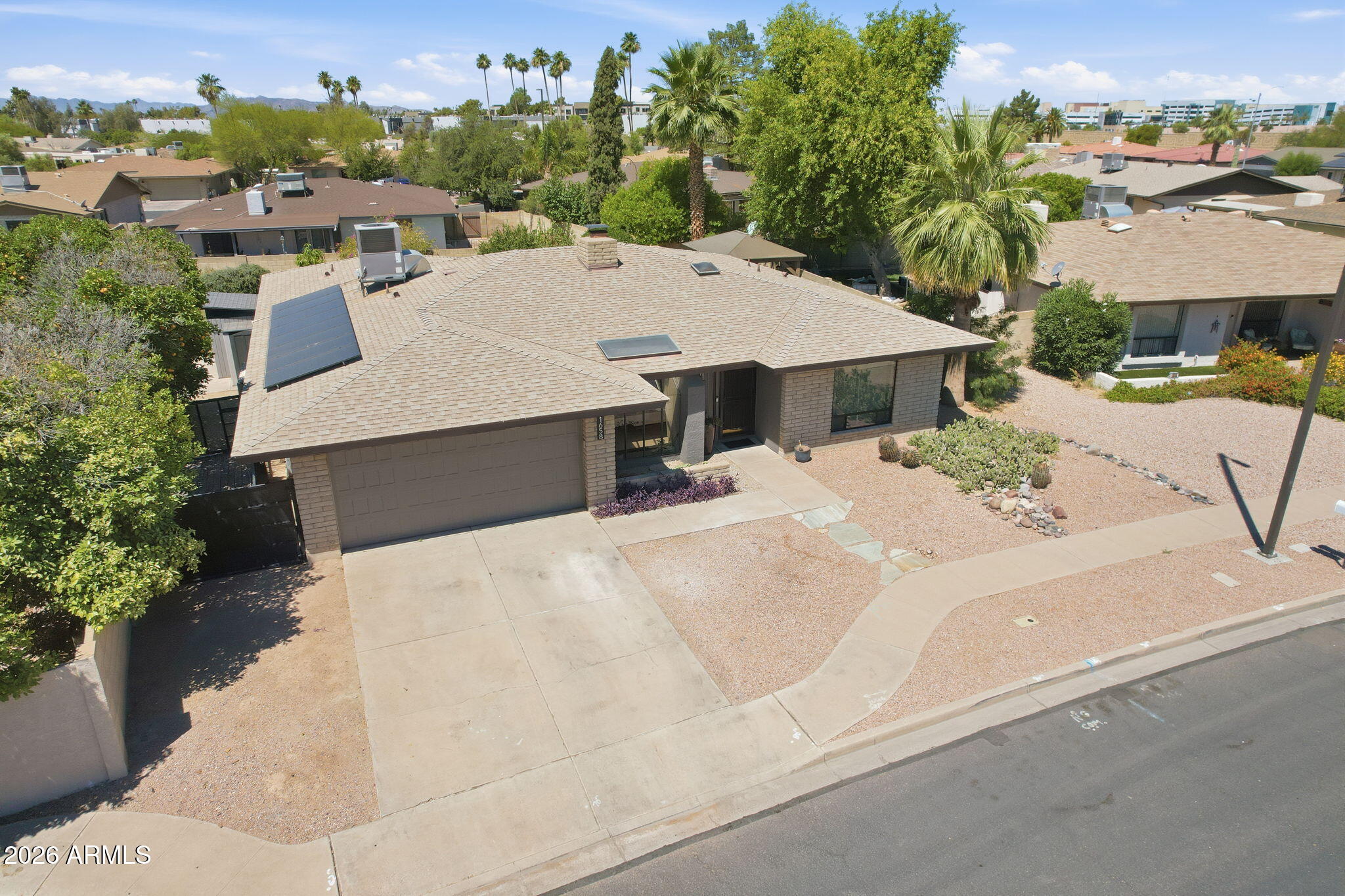 1658 S Sycamore --