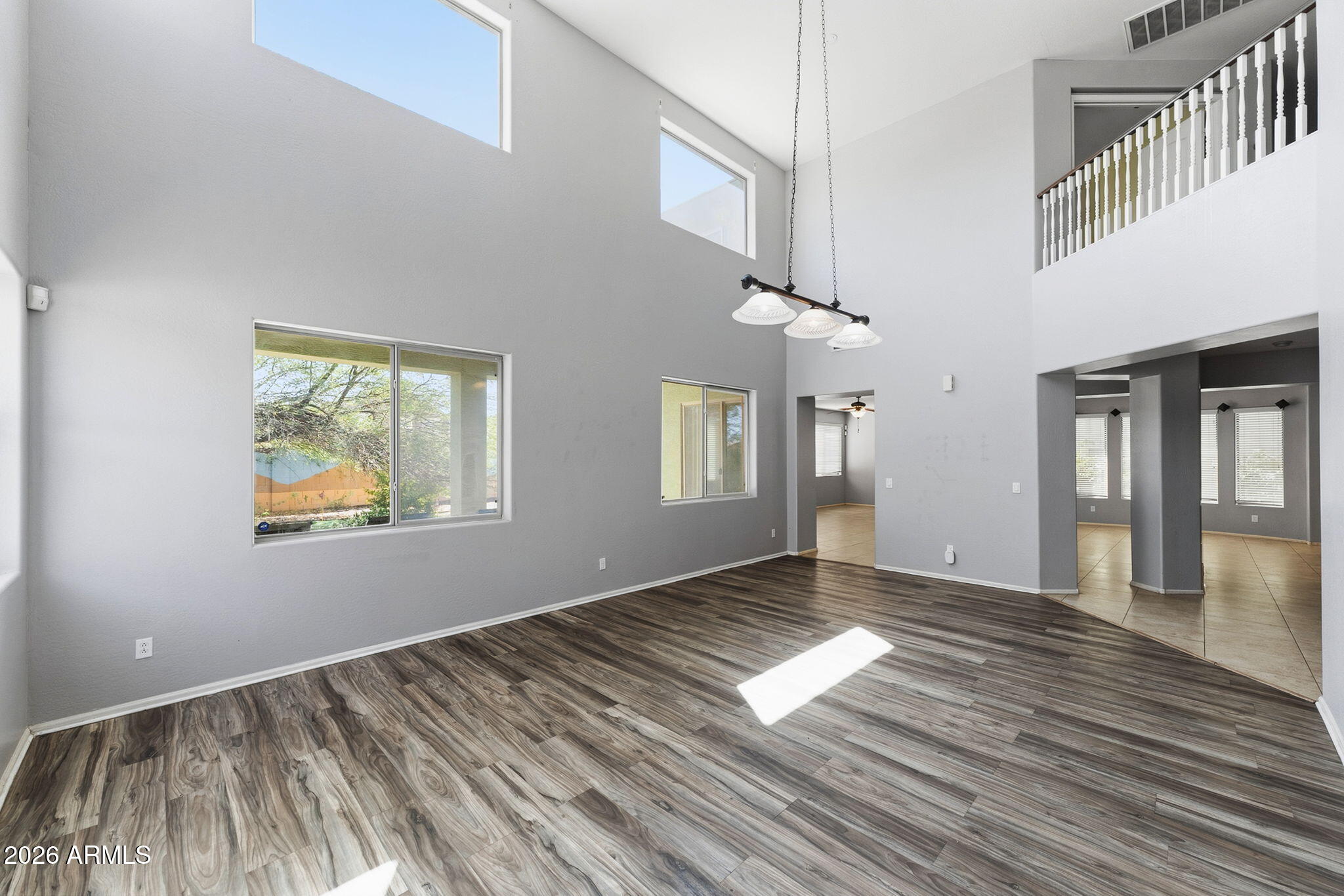 4413 E ODESSA Drive