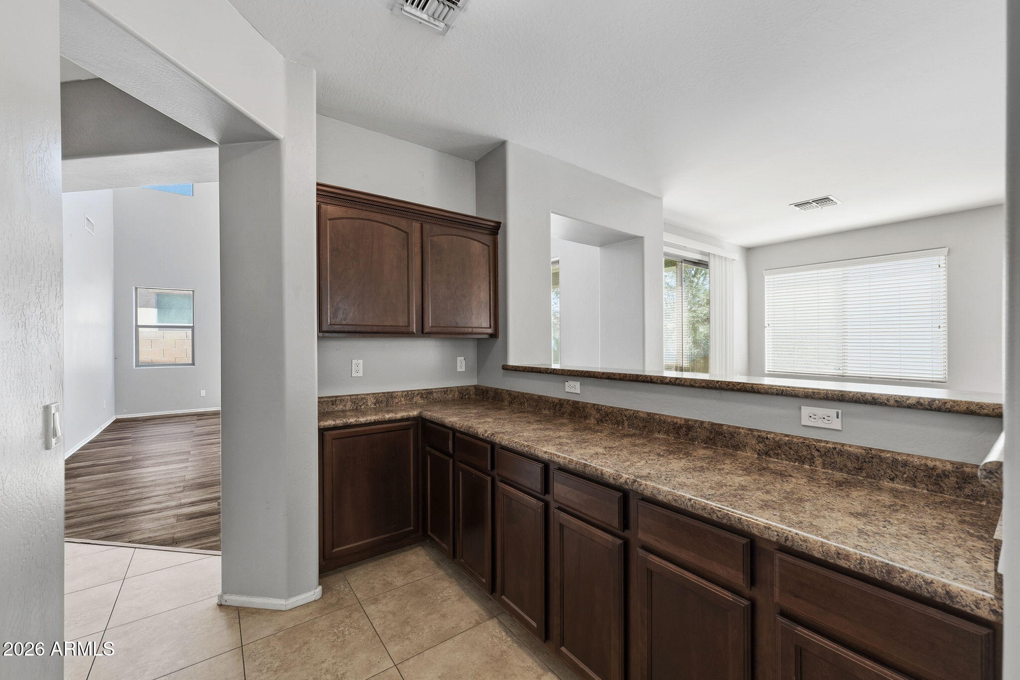 4413 E ODESSA Drive