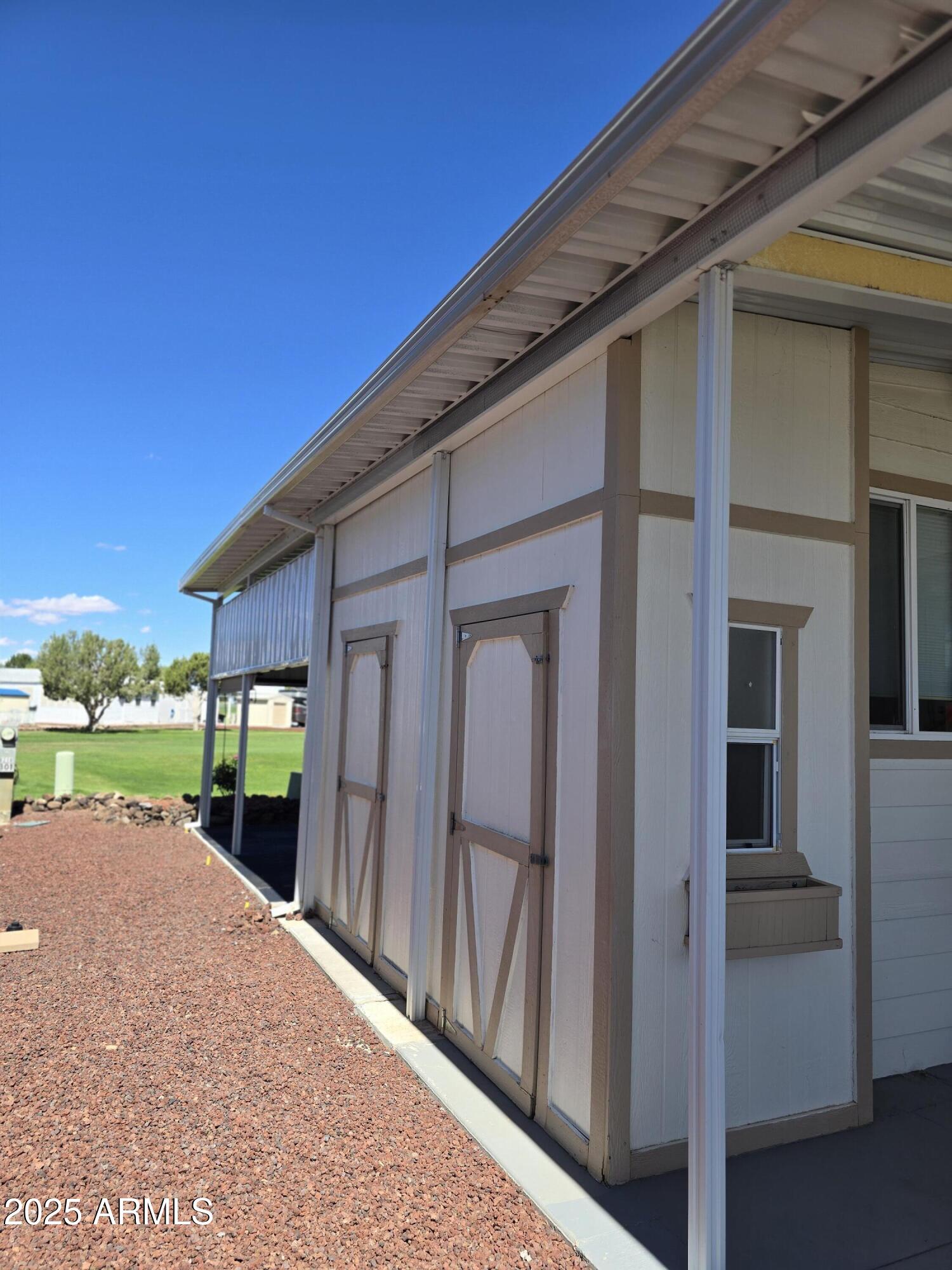 8276 LAKE SHORE Drive 302