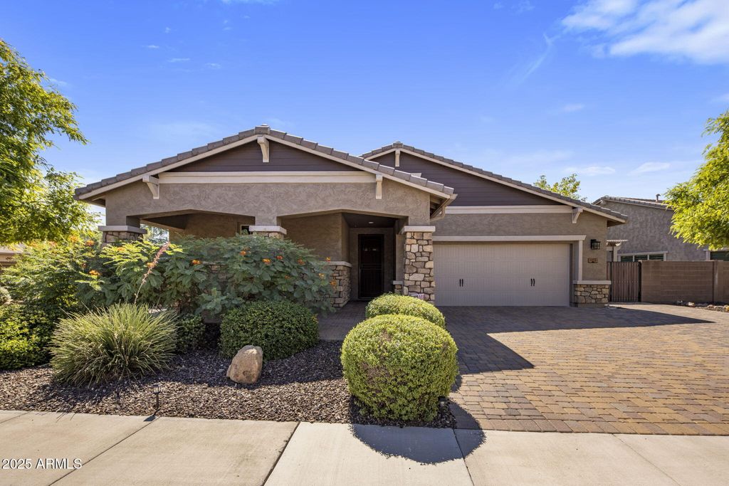 Photo of 11973 W Shifting Sands Drive, Peoria, AZ 85383 (MLS # 6925175)
