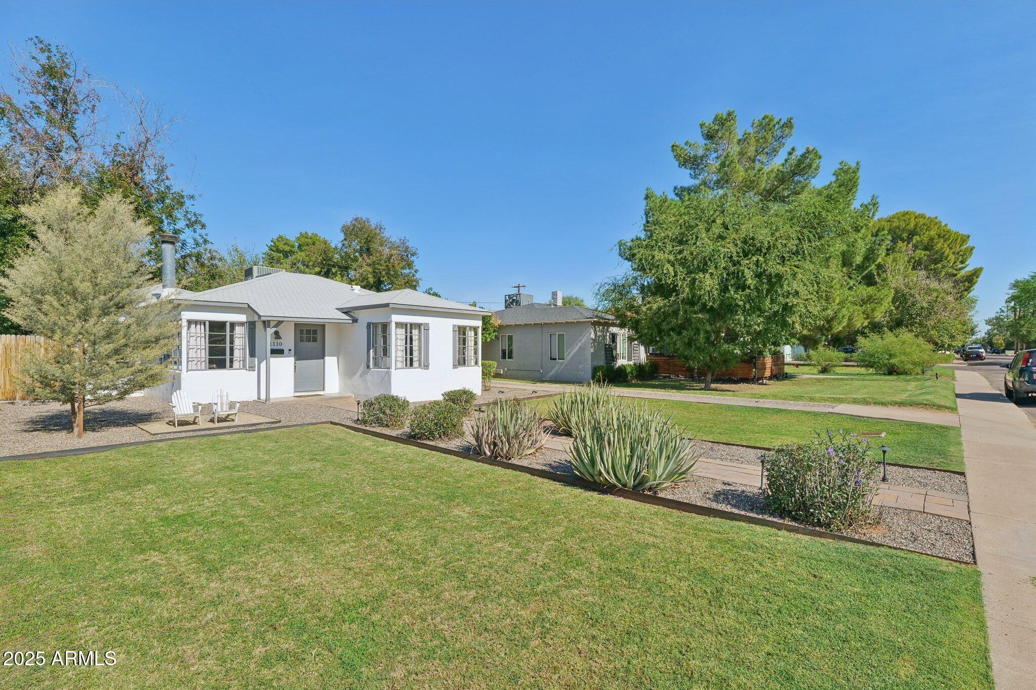 1110 W HEATHERBRAE Drive