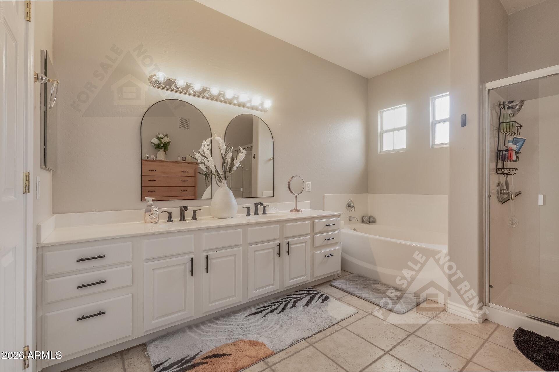 5015 E CHEYENNE Drive 6