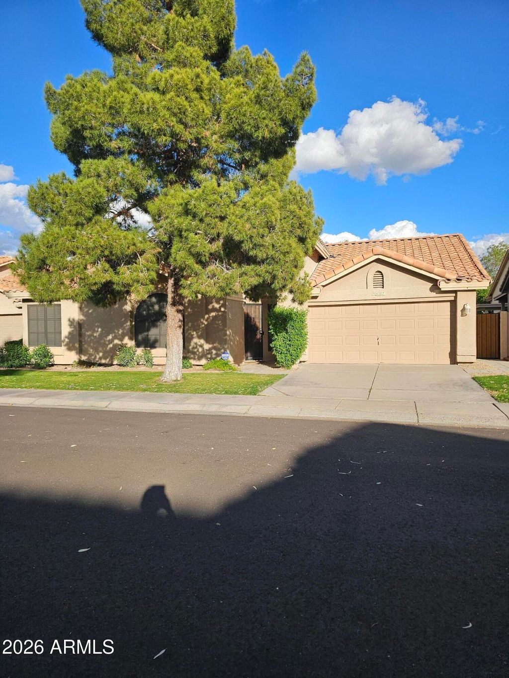 Photo of 9487 S Dromedary Drive, Tempe, AZ 85284 (MLS # 6987792)