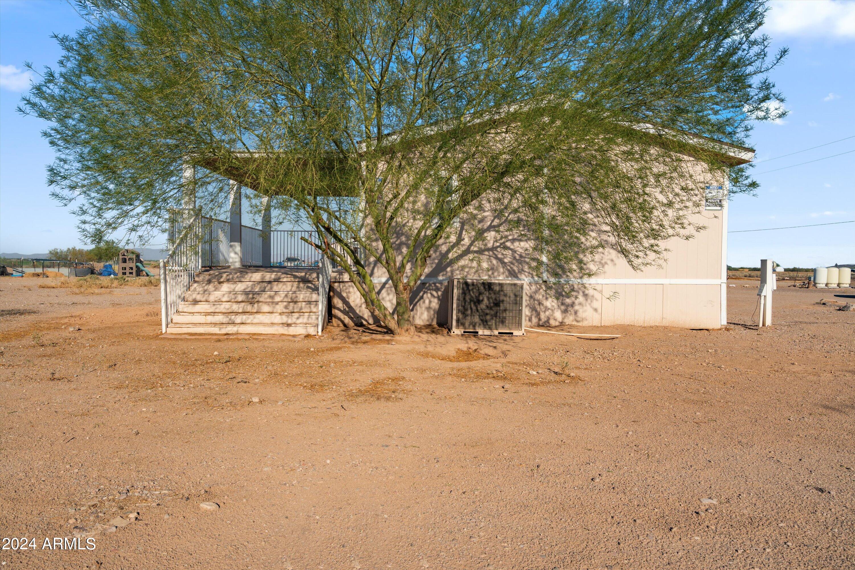 Photo 23 of 37 of 41136 W MCDOWELL Road mobile home